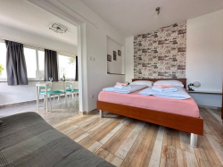Apartmenthaus Dijana Krk (Insel Krk)