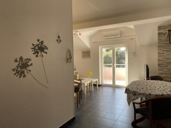 Apartmenthaus By The Sea  Mali Losinj (Insel Losinj)