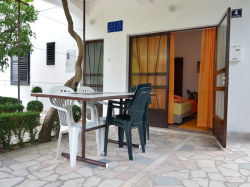 Apartmenthaus i sobe Danica Podaca