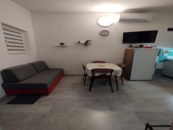 Apartmenthaus  Rusan, Bobovik Vir (Insel Vir)